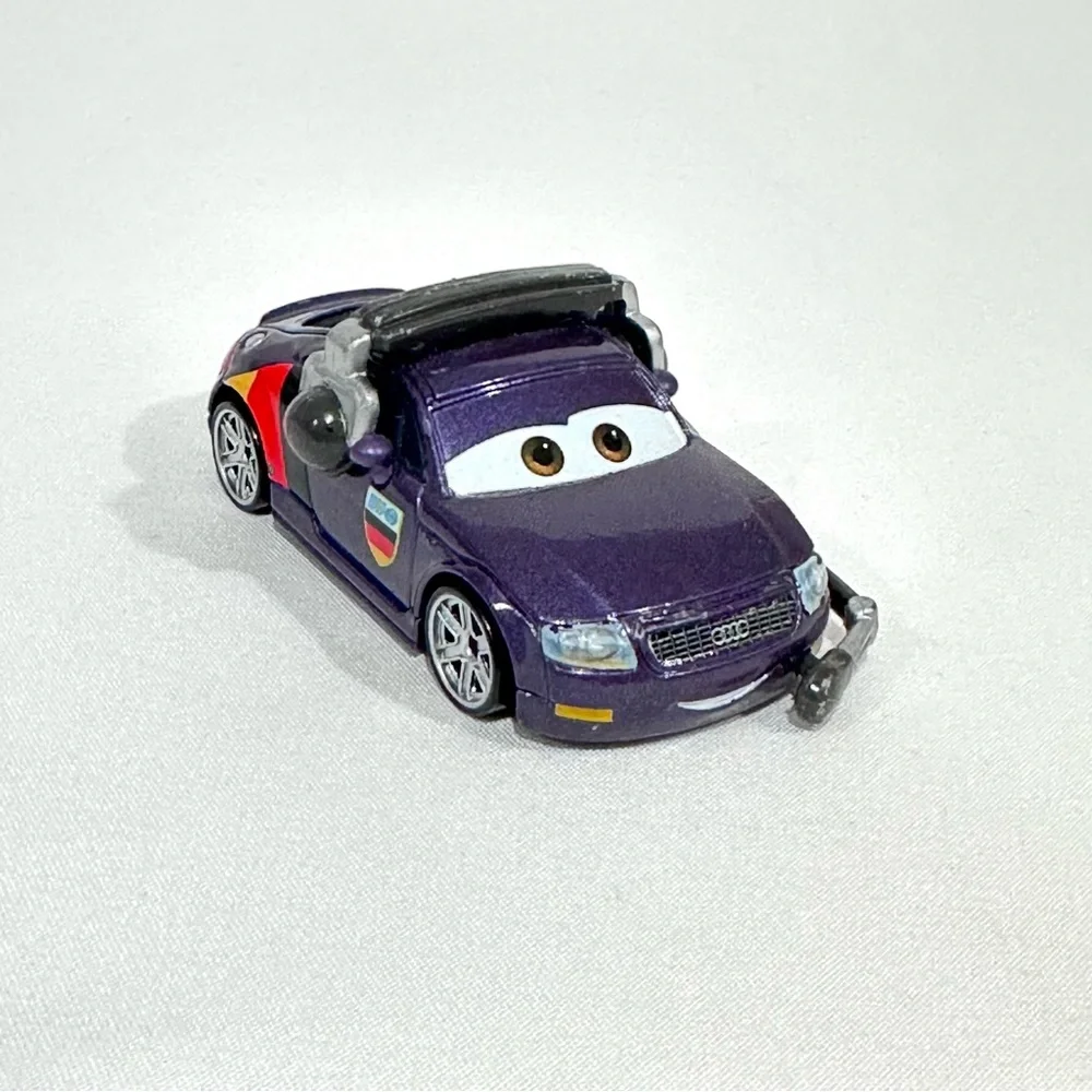 Disney Cars 2 Rare Otto Bonn WGP Crew Chief Die-cast Mattel